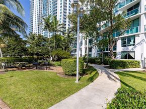 2681 N Flamingo Rd TH4S, Sunrise FL 33323