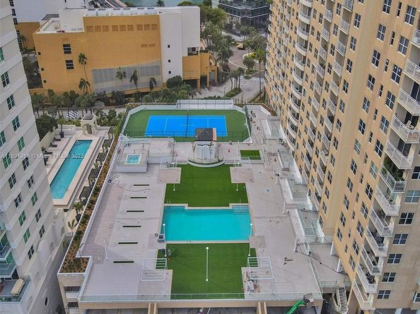 770 Claughton Island Dr 1012, Miami FL 33131