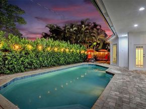 1207 SW 21st St, Fort Lauderdale FL 33315