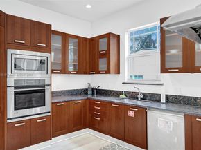 1207 SW 21st St, Fort Lauderdale FL 33315