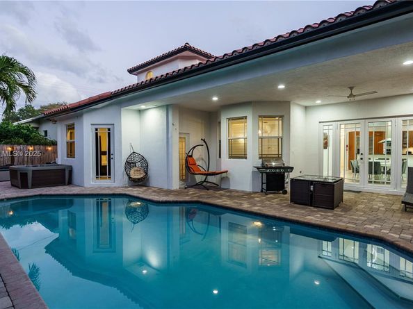 1207 SW 21st St, Fort Lauderdale FL 33315