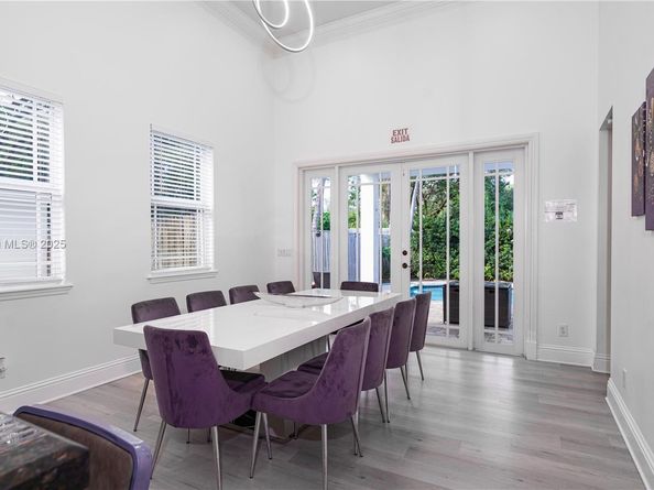 1207 SW 21st St, Fort Lauderdale FL 33315