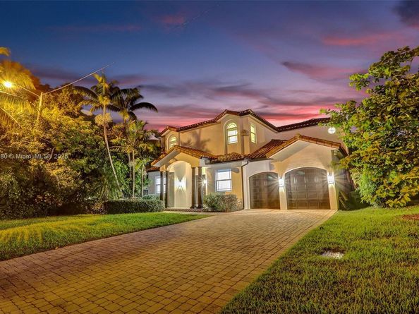1207 SW 21st St, Fort Lauderdale FL 33315
