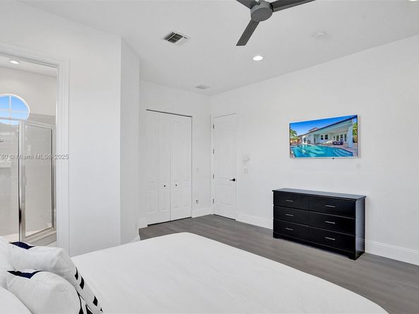 1207 SW 21st St, Fort Lauderdale FL 33315