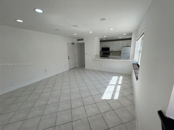 1308 Drexel Ave 103, Miami Beach FL 33139