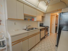 301 174th St 2317, Sunny Isles Beach FL 33160