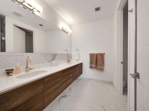 301 Altara Ave LPH914, Coral Gables FL 33146