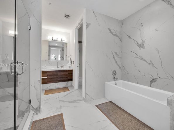 301 Altara Ave LPH914, Coral Gables FL 33146