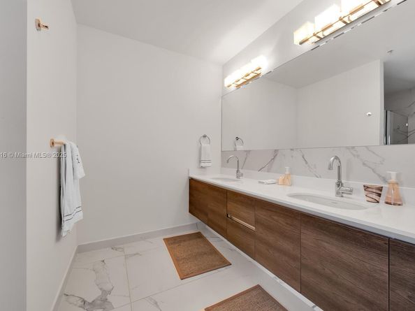 301 Altara Ave LPH914, Coral Gables FL 33146