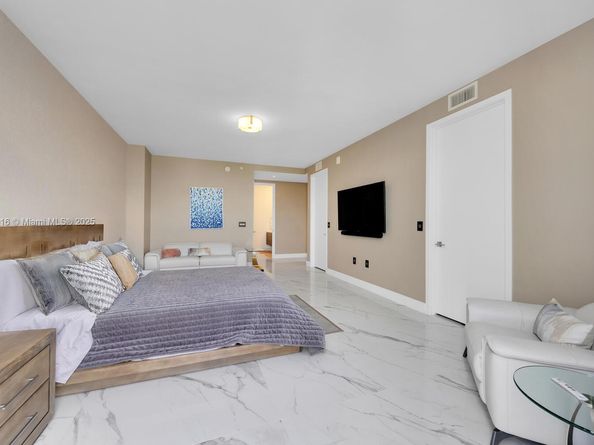 301 Altara Ave LPH914, Coral Gables FL 33146