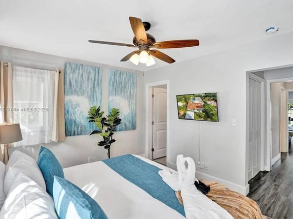 1431 Dewey St, Hollywood FL 33020