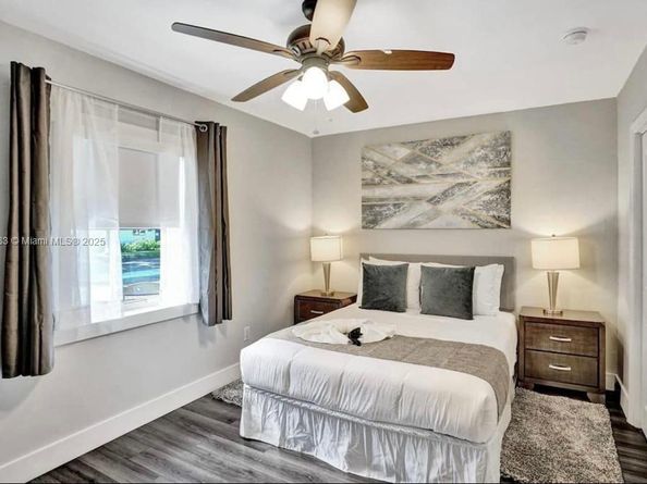 1431 Dewey St, Hollywood FL 33020