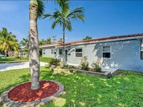 1431 Dewey St, Hollywood FL 33020