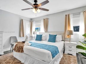 1431 Dewey St, Hollywood FL 33020