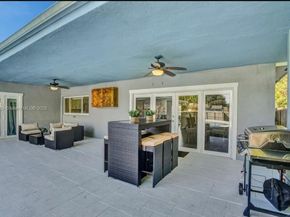 1431 Dewey St, Hollywood FL 33020