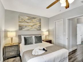 1431 Dewey St, Hollywood FL 33020