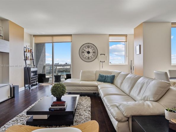 244 Biscayne Blvd 1803, Miami FL 33132