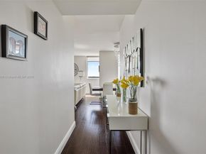 244 Biscayne Blvd 1803, Miami FL 33132