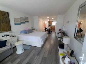 158 Ocean Dr