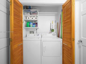 19999 E Country Club Dr 1406, Aventura FL 33180