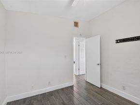 1368 11th St, West Palm Beach FL 33401