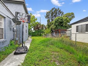 1368 11th St, West Palm Beach FL 33401