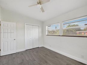 1368 11th St, West Palm Beach FL 33401