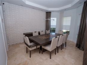822 Meridian Ln, Hollywood FL 33019