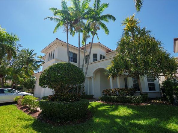 822 Meridian Ln, Hollywood FL 33019