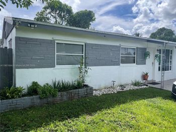 6910 SW 24th Ct