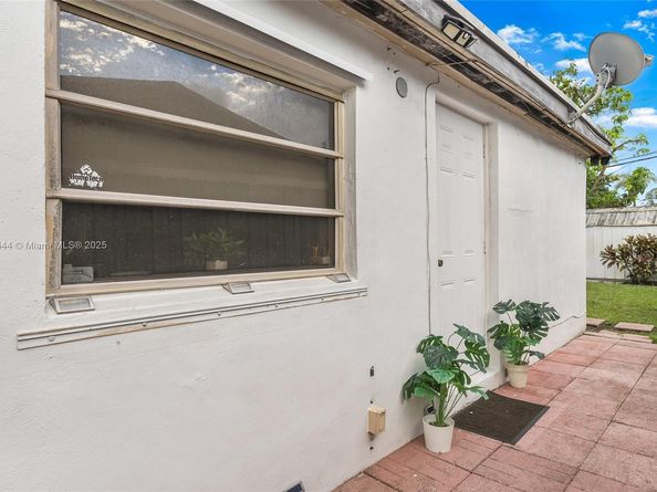 6910 SW 24th Ct, Miramar FL 33023