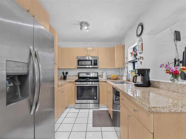 6910 SW 24th Ct, Miramar FL 33023