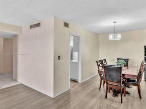 800 NE 195th St 716, Miami FL 33179