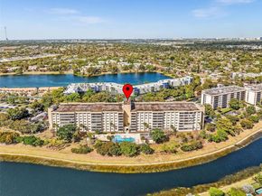 800 NE 195th St 716, Miami FL 33179