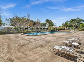 800 NE 195th St 716, Miami FL 33179