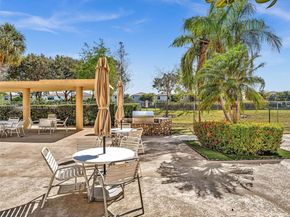 800 NE 195th St 716, Miami FL 33179