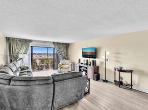 800 NE 195th St 716, Miami FL 33179