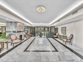 800 NE 195th St 716, Miami FL 33179