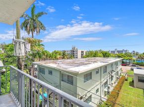 1960 Marseille Dr 304, Miami Beach FL 33141