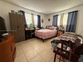 1100 NE 1st Ct 120, Hallandale Beach FL 33009