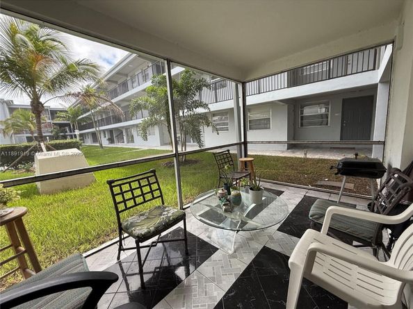 1100 NE 1st Ct 120, Hallandale Beach FL 33009