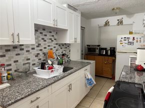 1100 NE 1st Ct 120, Hallandale Beach FL 33009