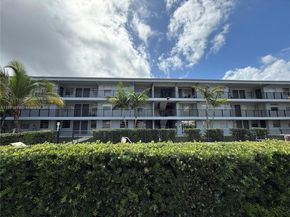 1100 NE 1st Ct 120, Hallandale Beach FL 33009