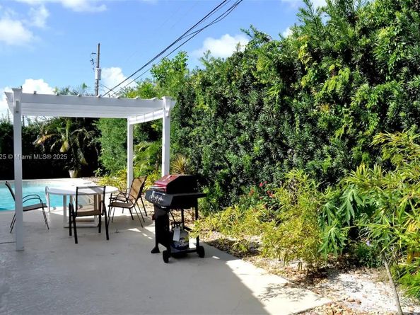 5111 NE 15th Ave, Fort Lauderdale FL 33334