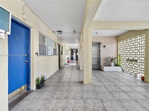 11930 NE 19 Dr 15, North Miami FL 33181