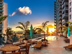 1500 Ocean Dr PH05, Miami Beach FL 33139