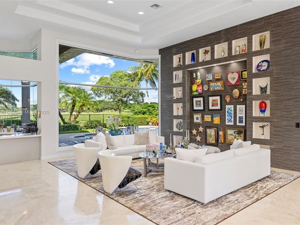 2508 Princeton Ct, Weston FL 33327