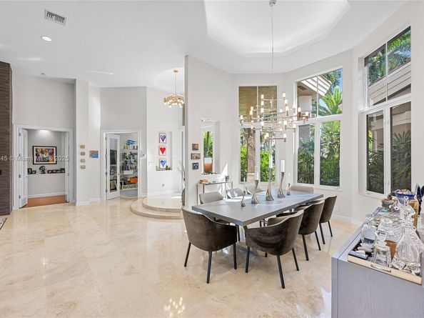 2508 Princeton Ct, Weston FL 33327