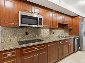 4101 Pine Tree Dr 1812, Miami Beach FL 33140