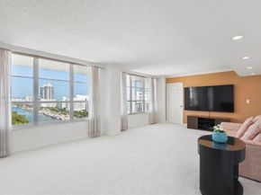 4101 Pine Tree Dr 1812, Miami Beach FL 33140